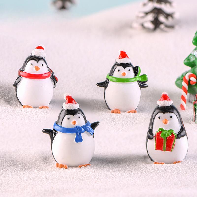Christmas Cute Little Penguin Micro-landscape Snow Scene Decoration Keychain Pendant Antarctic Penguin Little Animal