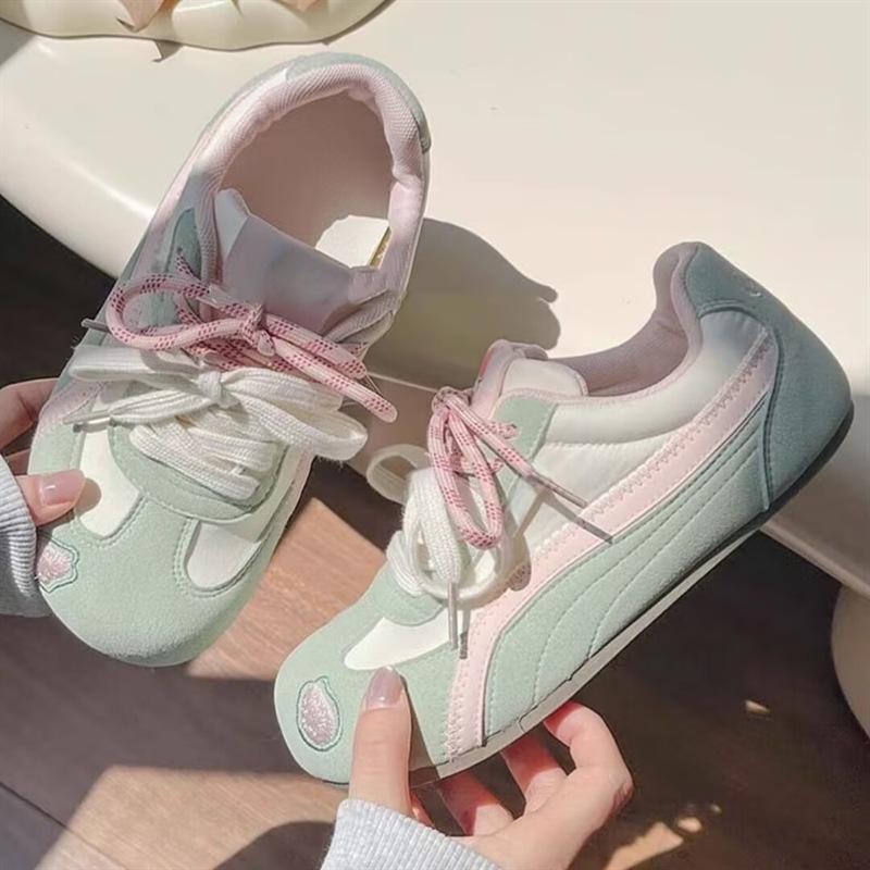 Женские спортивные повседневные кроссовки De Xun - Универсальные и трендовые