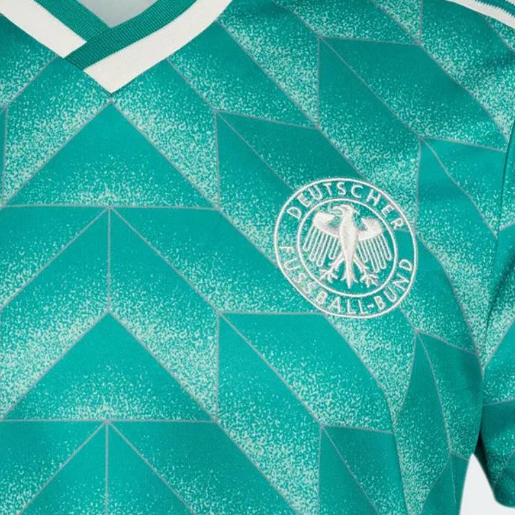 adidas Оригинал Германия Национальная команда 1990 Выездная V-образный вырез Приталенный Короткий рукав Футбольная футболка Мужские Топы KD3999