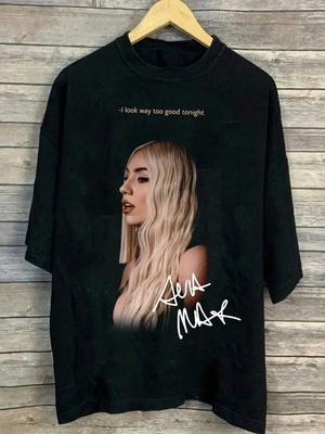 Мужская футболка Ava Max с фирменным графическим принтом Черная с графическим портретом и подписью унисекс уличный повседневный с коротким рукавом