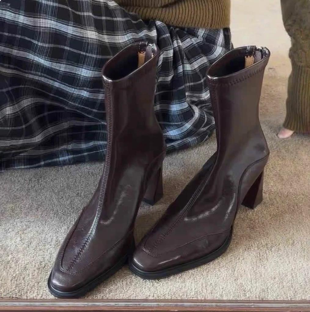 Мода 2025 Новые Повседневные и Удобные Женские Короткие Ботильоны Элегантная Обувь на Высоком Каблуке Зимние Туфли-Лодочки Готический Дизайнерская Модная Массивная Обувь