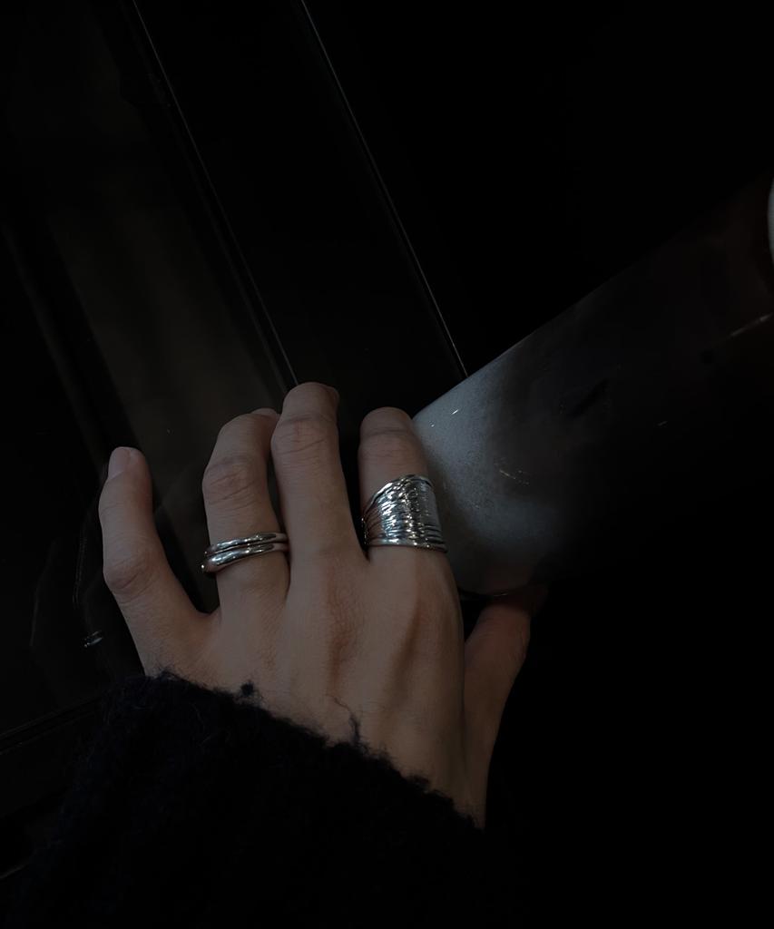 Knosis [925 Silver] Wide Wrinkle Bold Ring