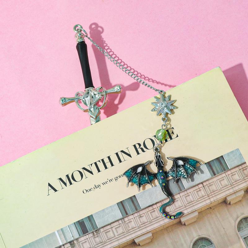 Модель оружия в форме меча, металлическая закладка с подвеской в виде двукрылого дракона, аксессуары для чтения для книголюбов, подарок на день рождения