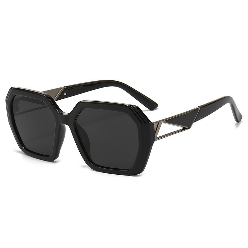 Новые женские трансграничные солнцезащитные очки в Европе и США. Солнцезащитные очки Polygon Personality Trend. Солнцезащитные очки для путешествий на открытом воздухе и верховой езды.