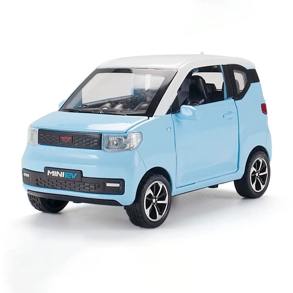 1:24 Scale WuLing HongGuang MINI EV Macaroon Toy Car Model Doors Opened Pull Back Miniature Vehicles Models Desktop Ornaments