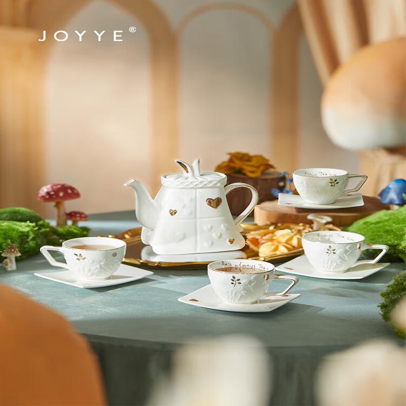 JOYYE Alice in Wonderland 9-Piece Tea Set