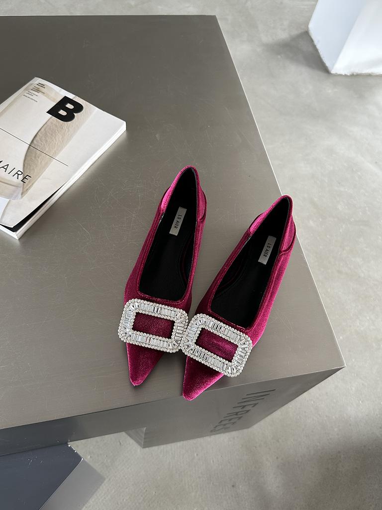 Модные женские туфли на плоской подошве с острым носком, осенние туфли на низком каблуке со стразами, пряжкой, бежевые/винно-красные/черные, повседневные мокасины, размер 35-39