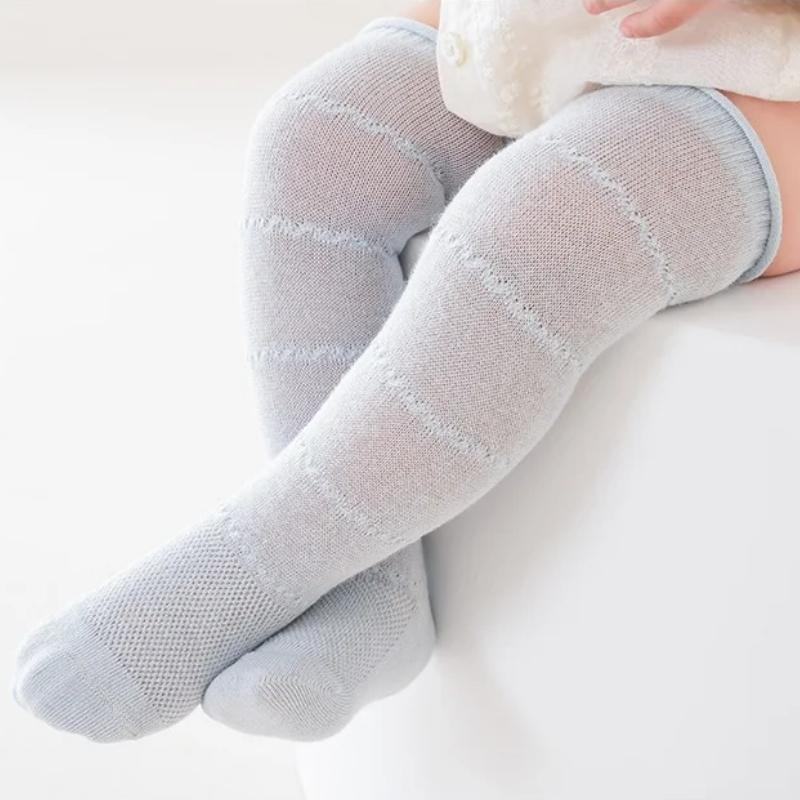 Длинные сетчатые носки для малышей 0-5 лет, летние дышащие ажурные хлопковые гольфы, тонкие нескользящие носки для новорожденных в испанском стиле