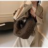 This Year, the Popular Leopard Print Large-capacity Bag Women's 2025 New Autumn Versatile Messenger Bag Commuter Shoulder, Bucket