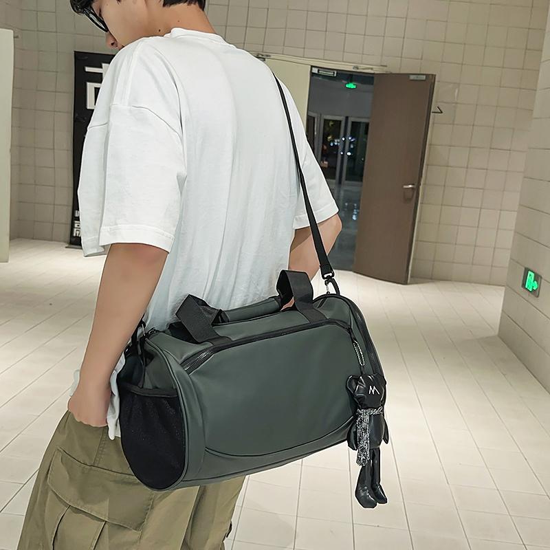 Waterproof Duffle Bag for Travel and Gym with Adjustable Shoulder Strap Large Capacity Sports Weekender Bag