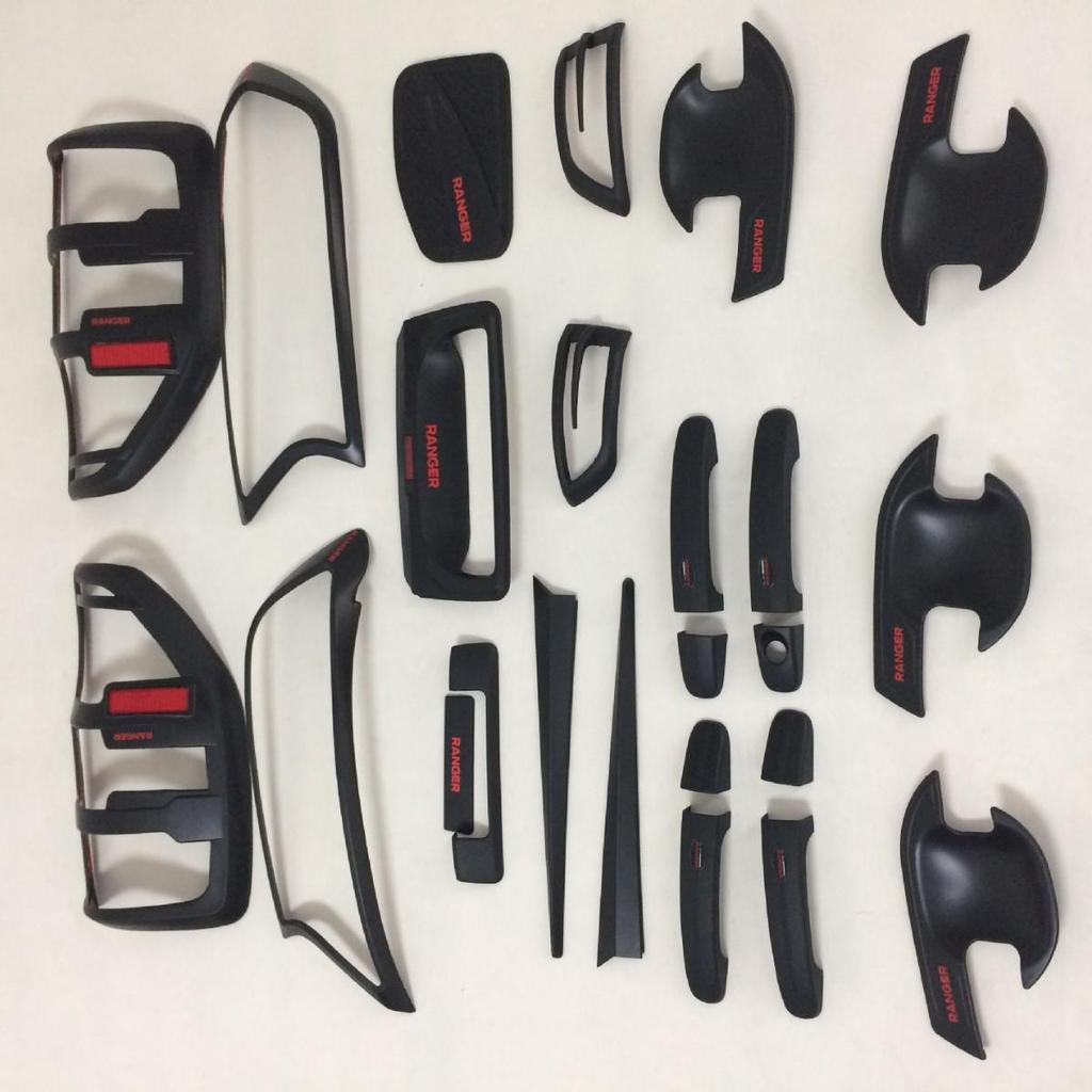 Ford Ranger T6/T7/T8 Отделка кузова: Накладки на передние и задние фары, Крышка топливного бака, Дверные ручки