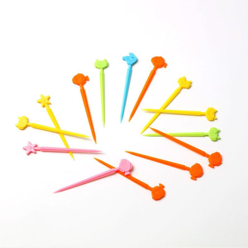 Creative Cartoon Animal Fruit Forks for Kids – Cute, Plastic Bento Picks for Household & Kitchen Use