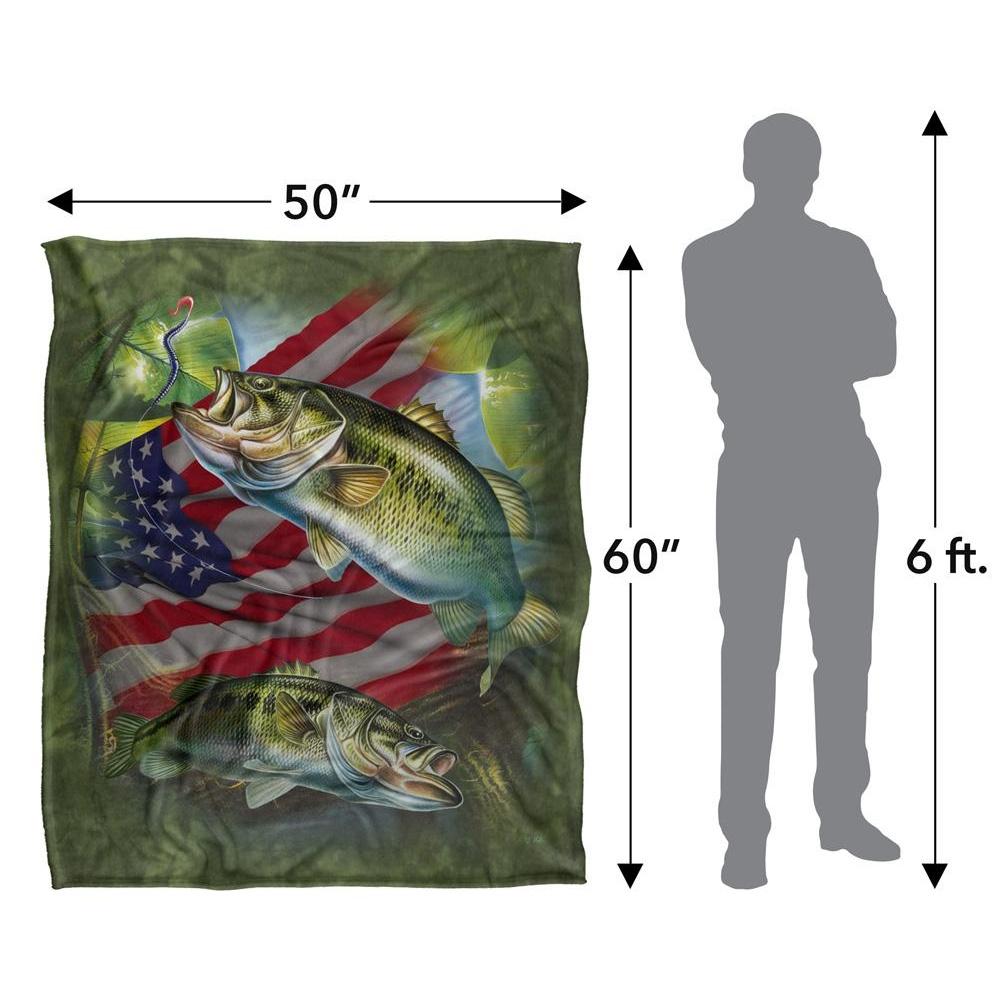 JQ Licensing Silky Bass Fishing Supersoft Blanket