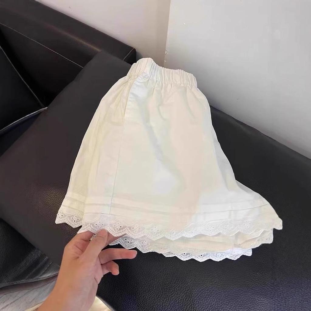 Женские белые шорты А-силуэта с кружевной отделкой - Летние свободные, универсальные, повседневные брюки с широкими штанинами