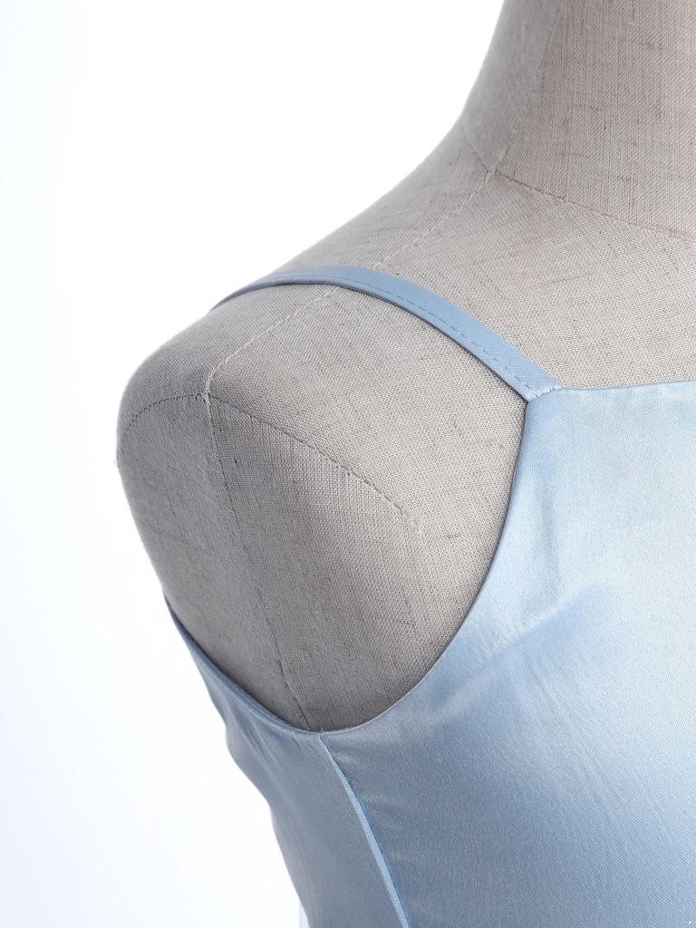 Платье из тюля для девочек на день рождения, украшенное стразами, для свадебной вечеринки, детское синее платье, элегантное шикарное вечернее платье без рукавов с бантом и бретелькой через шею