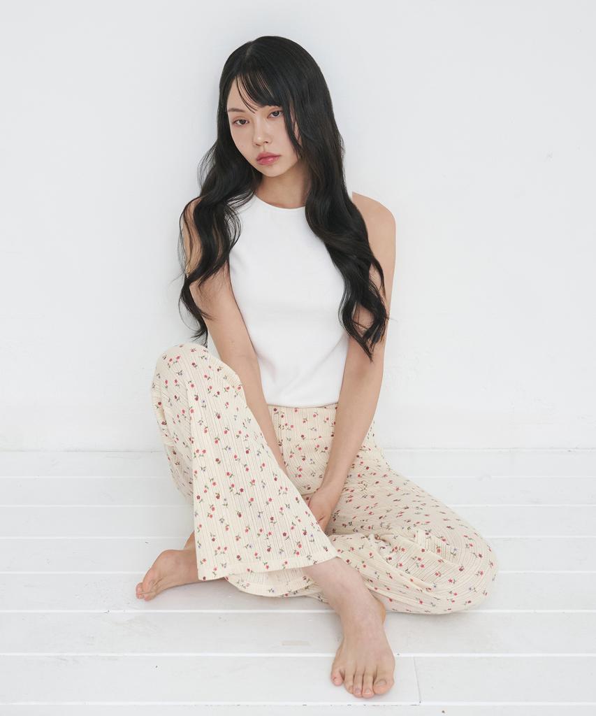 LOTSYOU Lotsyou_Shirring Boot Cut Pants Flower Beige