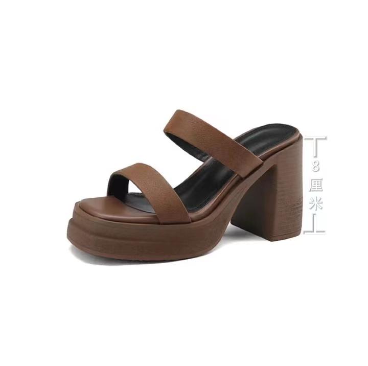 Fashion Coarse Sandals Women's Summer New Square Head Fashion Simple Flip-flops Waterproof Platform High Heels