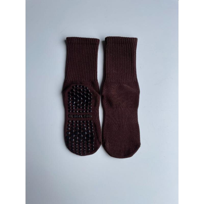 Ladies Spring and Autumn Pure Cotton Fitness Yoga Pilates Non Slip Sports Floor Mid Tube Socks