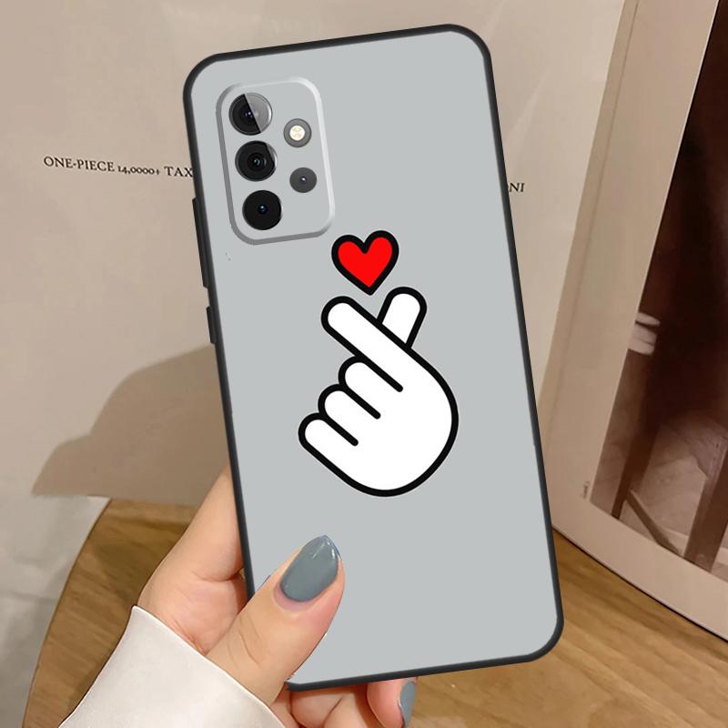 Чехол Kpop Пальцевое Сердце для Samsung Galaxy A15 A16 A17 A26 A36 A56 A55 A35 A52 A32 A12 A53 A33 A13 A14 A34 A54