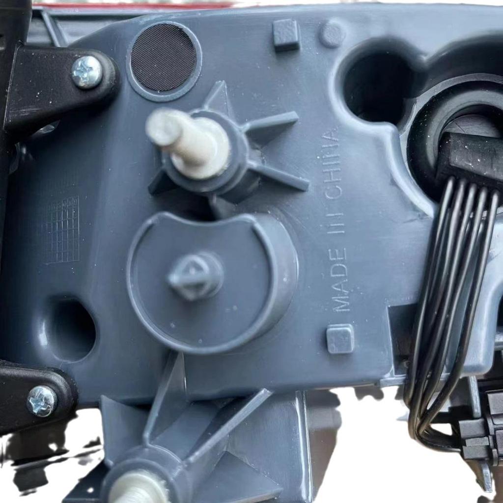 Совместимый задний фонарь в сборе для Ford Mondeo 2013-2016 годов выпуска: Задний, Фонарь заднего хода и Стоп-сигнал.