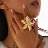 Stainless Steel Hollow Daisy Flower Rings for Women Simple Gold Copper Color Open Ring Anti Allergic Rust Proof Stylish Zircon