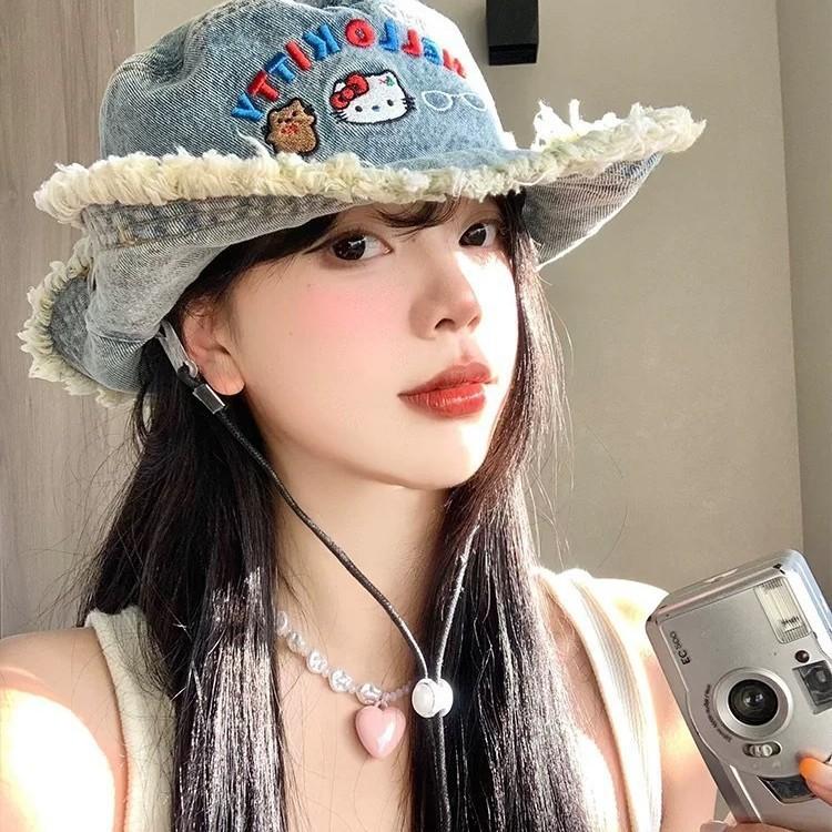 Hello Kitty Embroidered Wide Brim Cap With Sunshade For Spring And Summer Activities