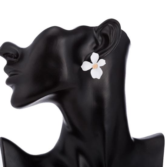 1 пара женских сережек-гвоздиков в форме цветка, гладких лепестков, украшения для ушей, ювелирные изделия для леди