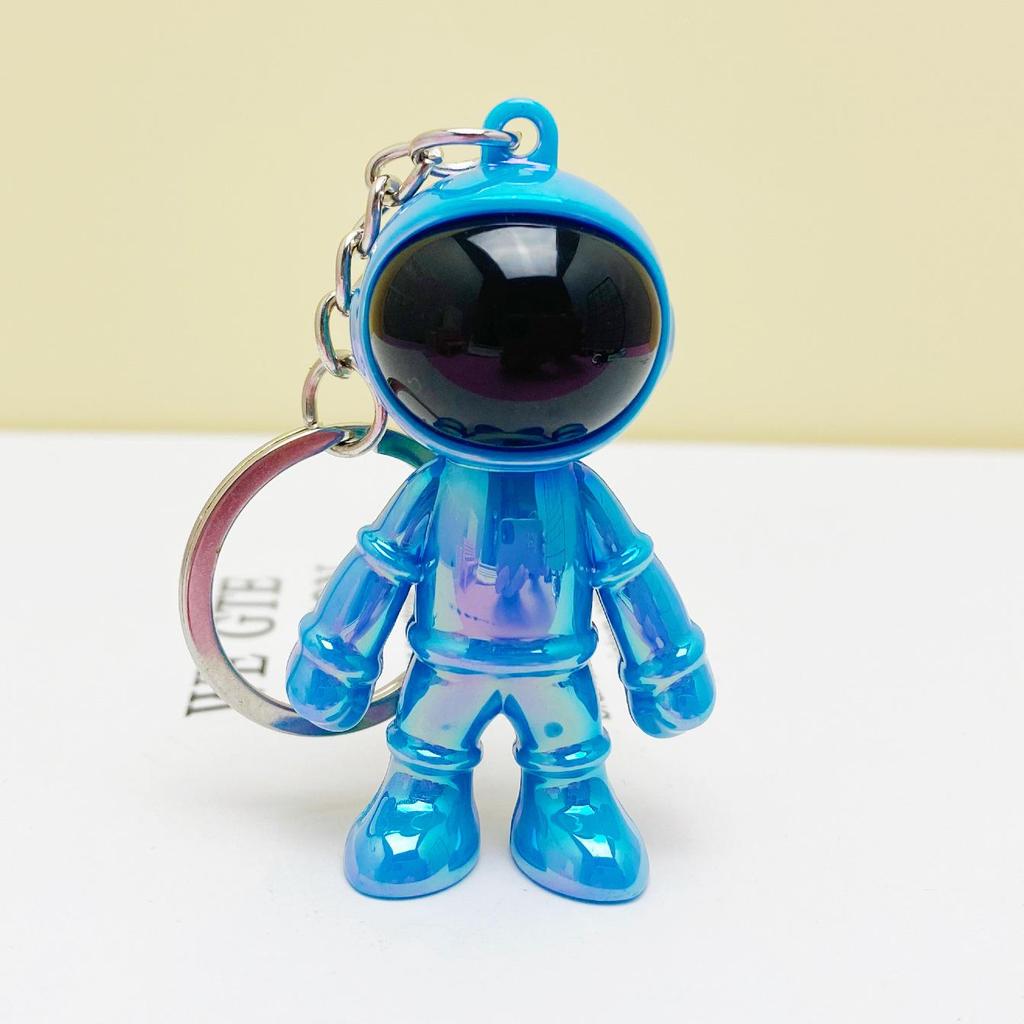 Trendy 3D Astronaut Keychain Pendant for Bags & Clothing