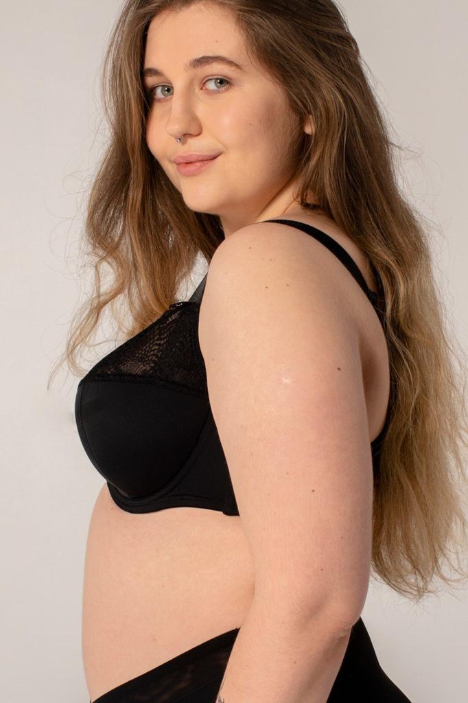 Бюстгальтер с уплотнённой чашкой brabrabra (85338)