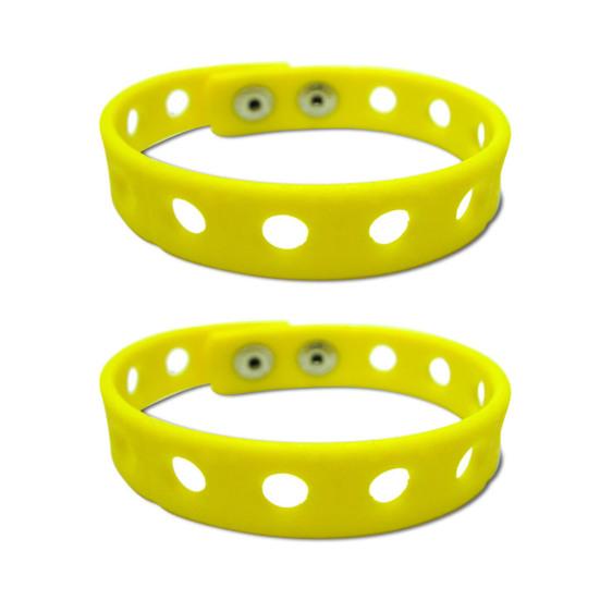 2 шт. силиконовых браслетов-шармов для детей, регулируемый браслет с отверстиями, шармы в виде обуви, совместимый красочный браслет для мальчика, девочки, подарок