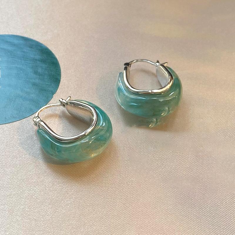 Серьги из смолы U-образной формы, ретро нишевый дизайн, легкая роскошь, высокий класс, серьги-клипсы, личность, мода, темперамент, универсальные серьги для женщин