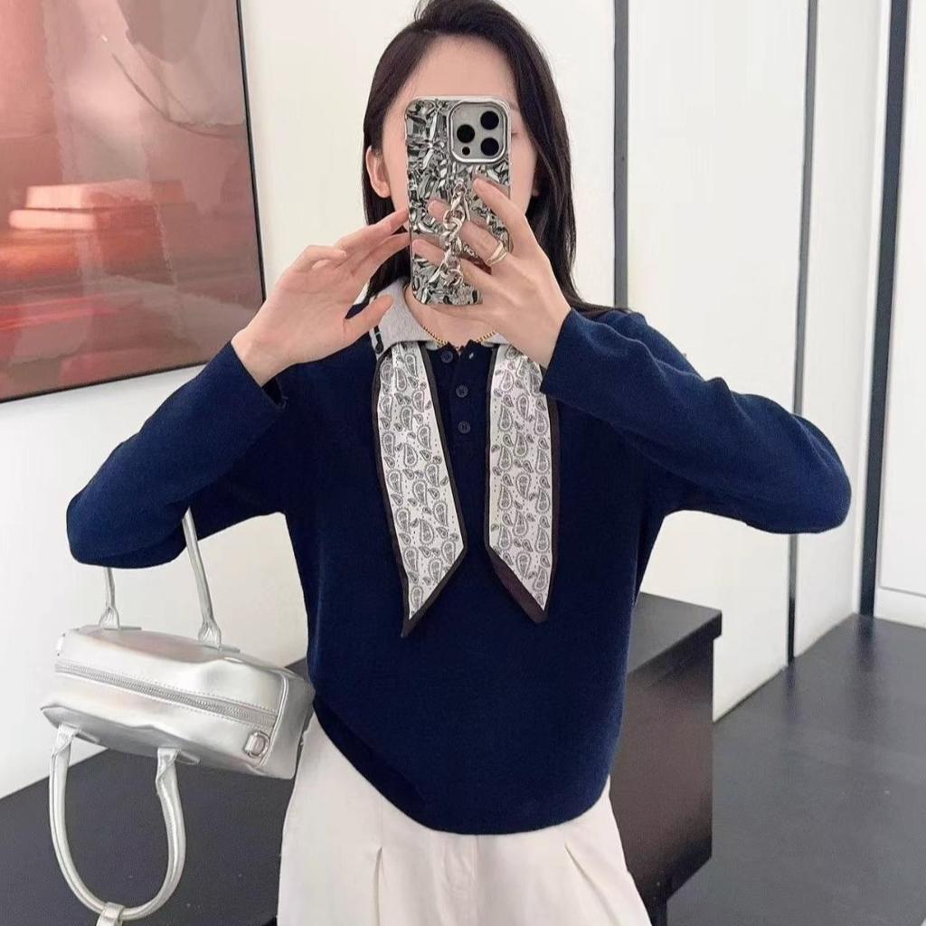 Этот осенний свитер-базовый слой с новым дизайнерским чутьем стройнит и скрывает недостатки.. Это универсальный джемпер с длинным рукавом и воротником поло для женщин