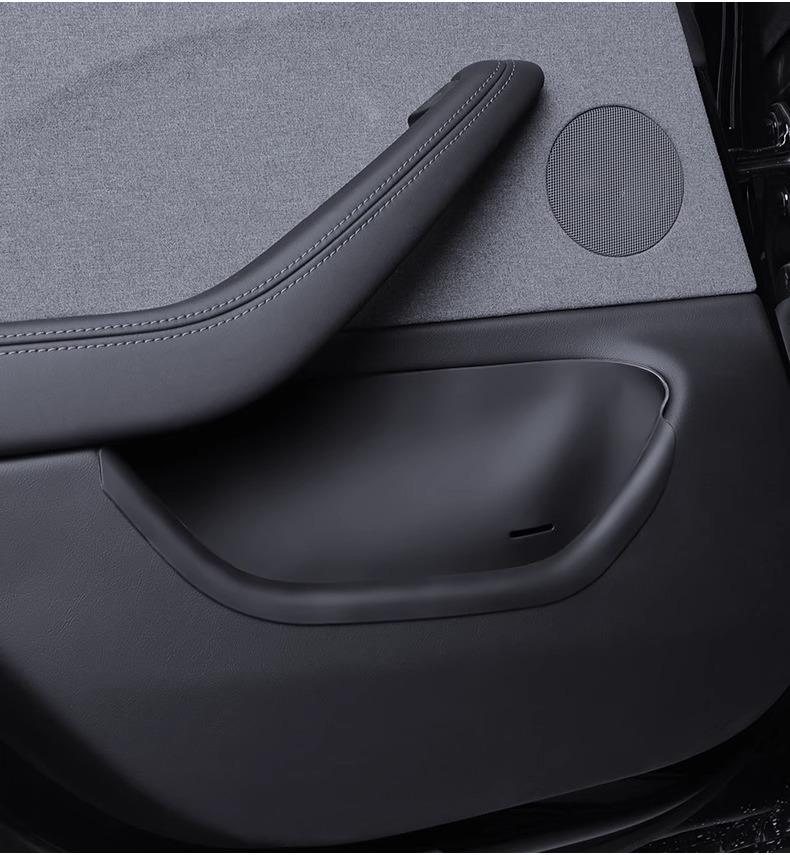 Защитная накладка на слот в двери Tesla Model Y из велюра