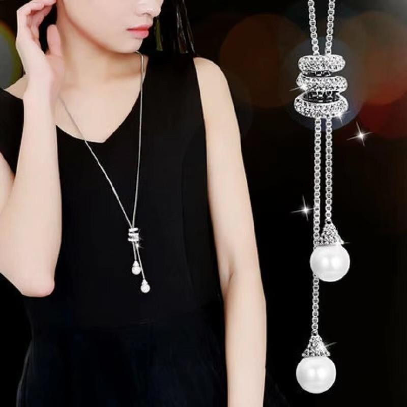 Fashion Fresh Black Rose Flower Long Tassel Sweater Chain Necklace for Women Retro Charm Zircon Pendant Temperament Zircon Gift