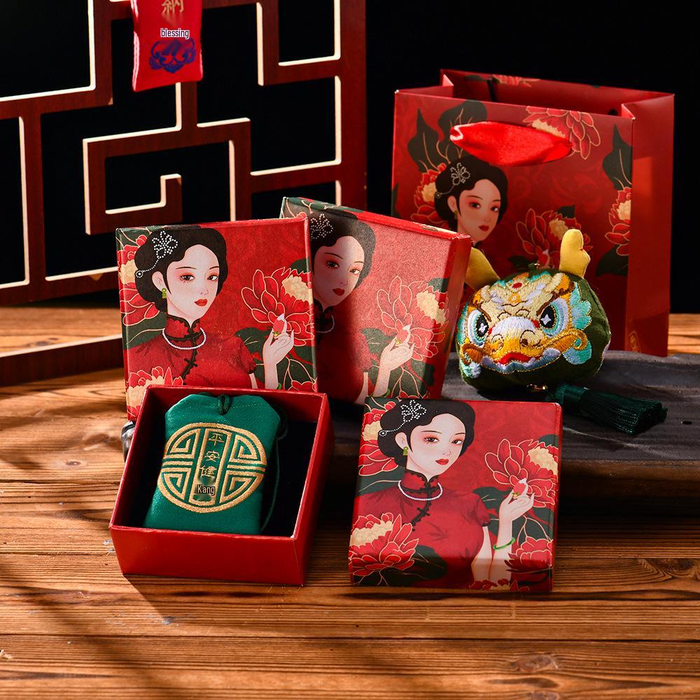 Vintage Red Jewelry Gift Box for Women's Necklace and Lipstick