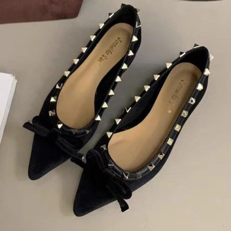 Fashion 2024 Women Ballet Flats Shoes Spring Summer New Casual Walking Loafers Pointed Toe Women Designer Lightweight Slip On Sneakers