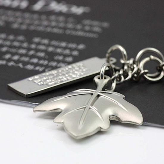 CANADA Letter Carved Maple Leaf Pendant Keychain Key Ring Holder