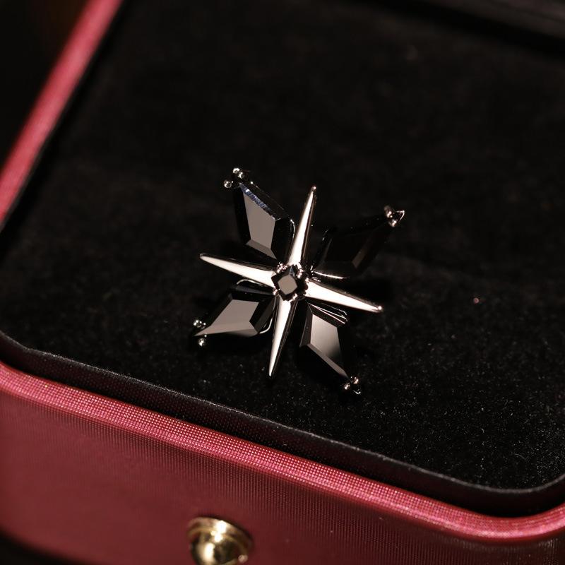 Hot-selling Copper Inlaid Zircon Starburst Brooch Cardigan Anti-exposure Button Cross Accessory Collar Pin