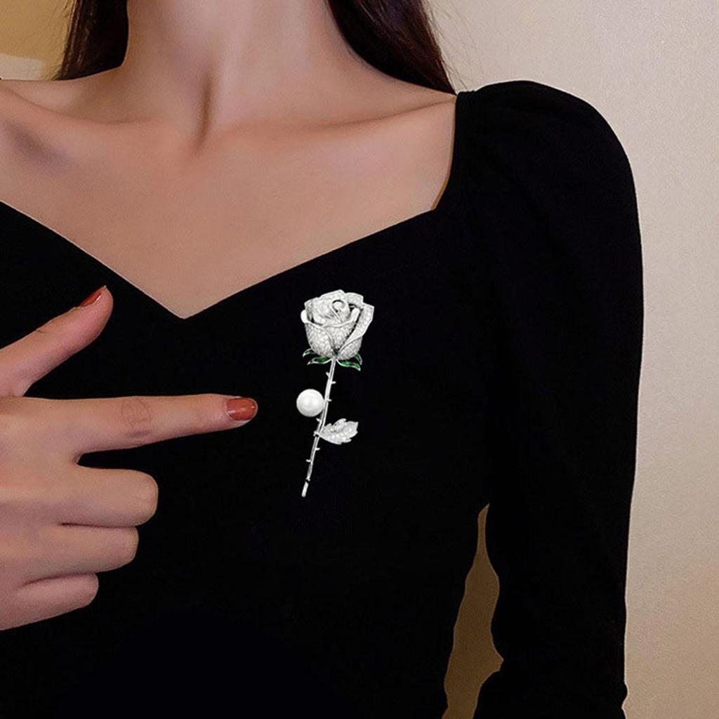 Elegant Rose Flower Shape Brooch Rhinestones Inlaid Faux Pearl Pin Bouquet Suit Lapel Badge Women Wedding Coat Accessories