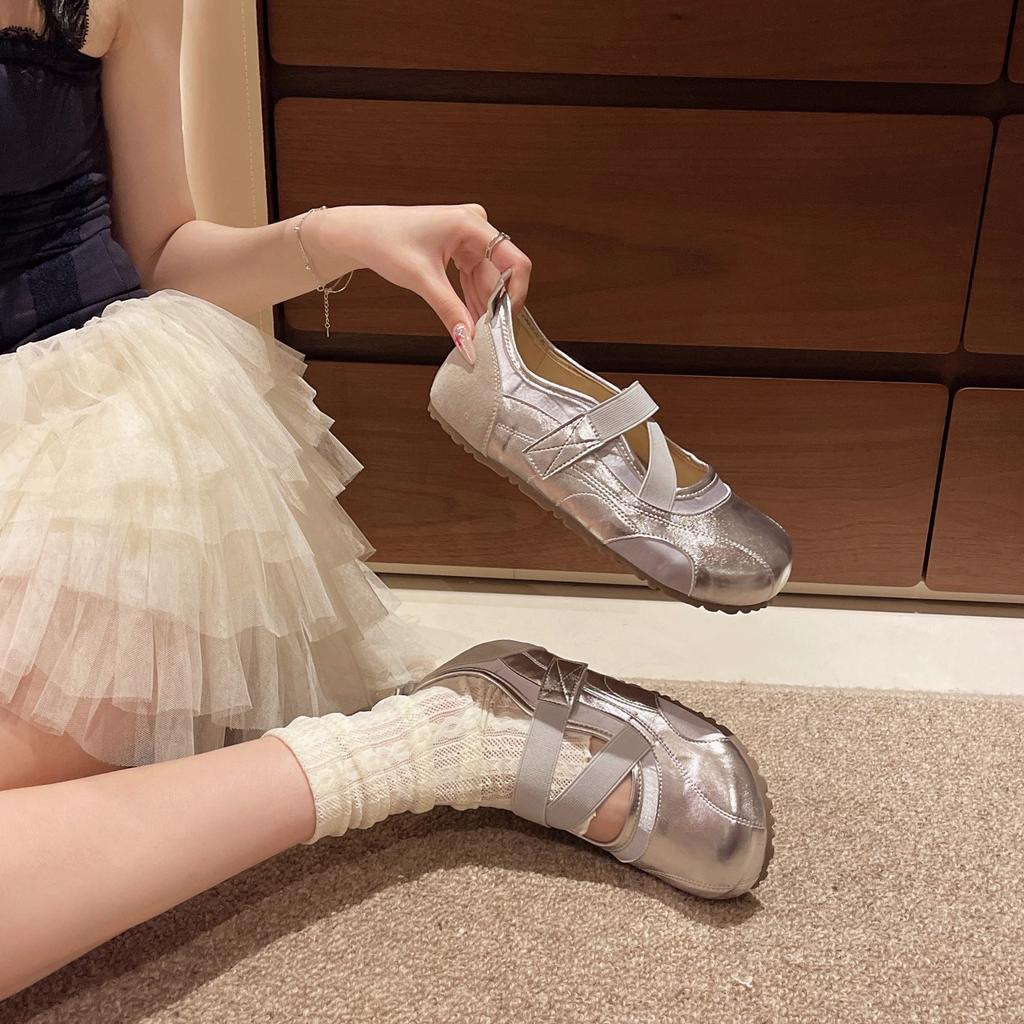 thick-soled non-slip German training shoes for women's summer 2025 new fashionable versatile and comfortable sports and leisure buckle small sing