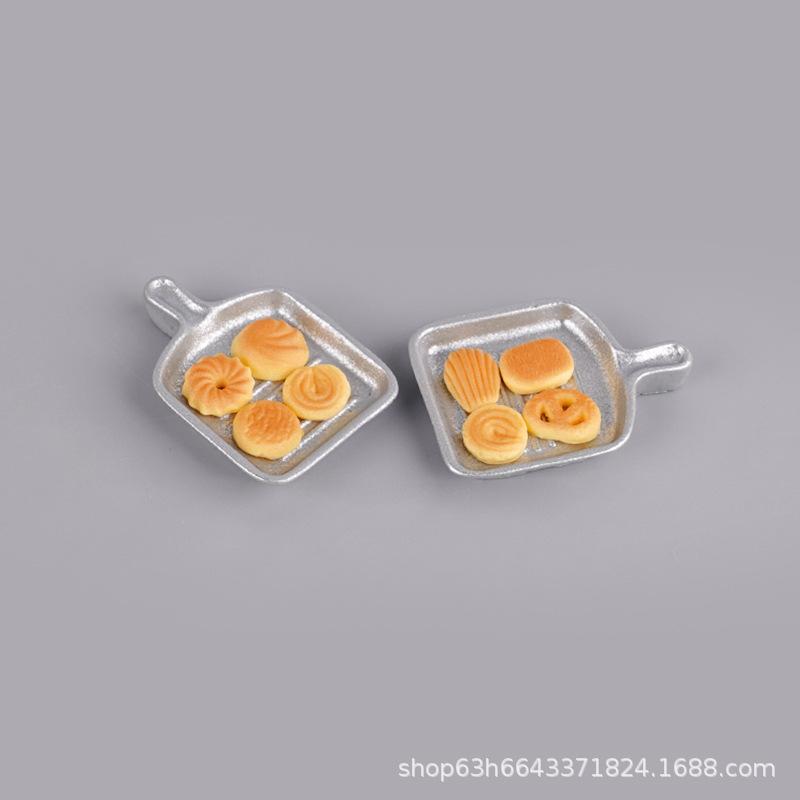 Dollhouse Dollhouse Miniature Food Game Ornament, Two-Piece Set Of Bread Baking Pan, Toy Model Ob11 Handmade