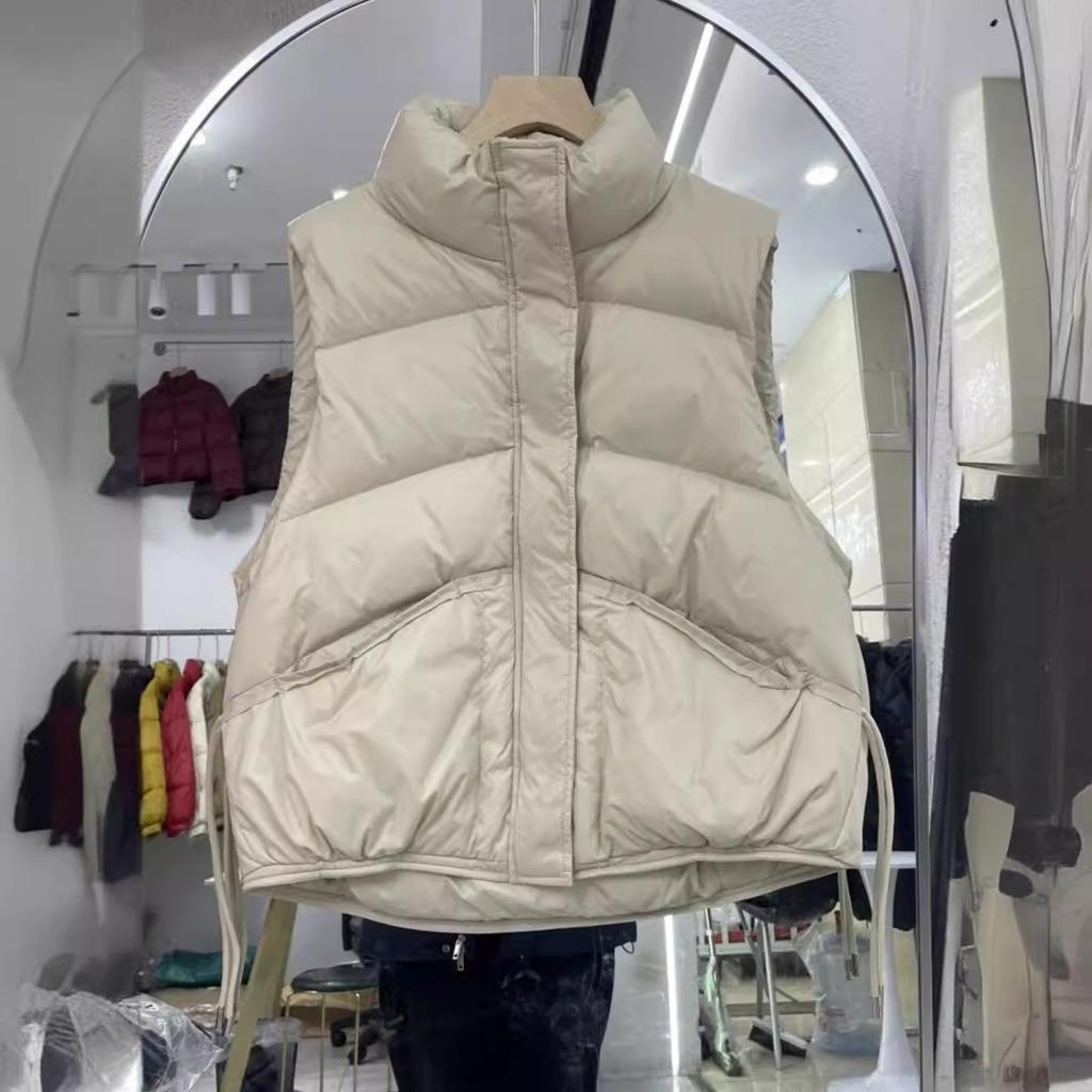 Корейская версия женского пухового жилета 2024 года, зима, новая мода, легкий стоячий воротник, терможилет с карманом и бантом