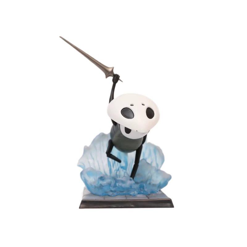 Фигурка персонажа Quirrel из игры Hollow Knight: Настольная статуэтка-украшение, расписанная вручную.
