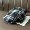 Клетчатая кепка задом наперед Женская осенне-зимняя японская ретро-берет-утка Персонализированная универсальная кепка художника-газетчика