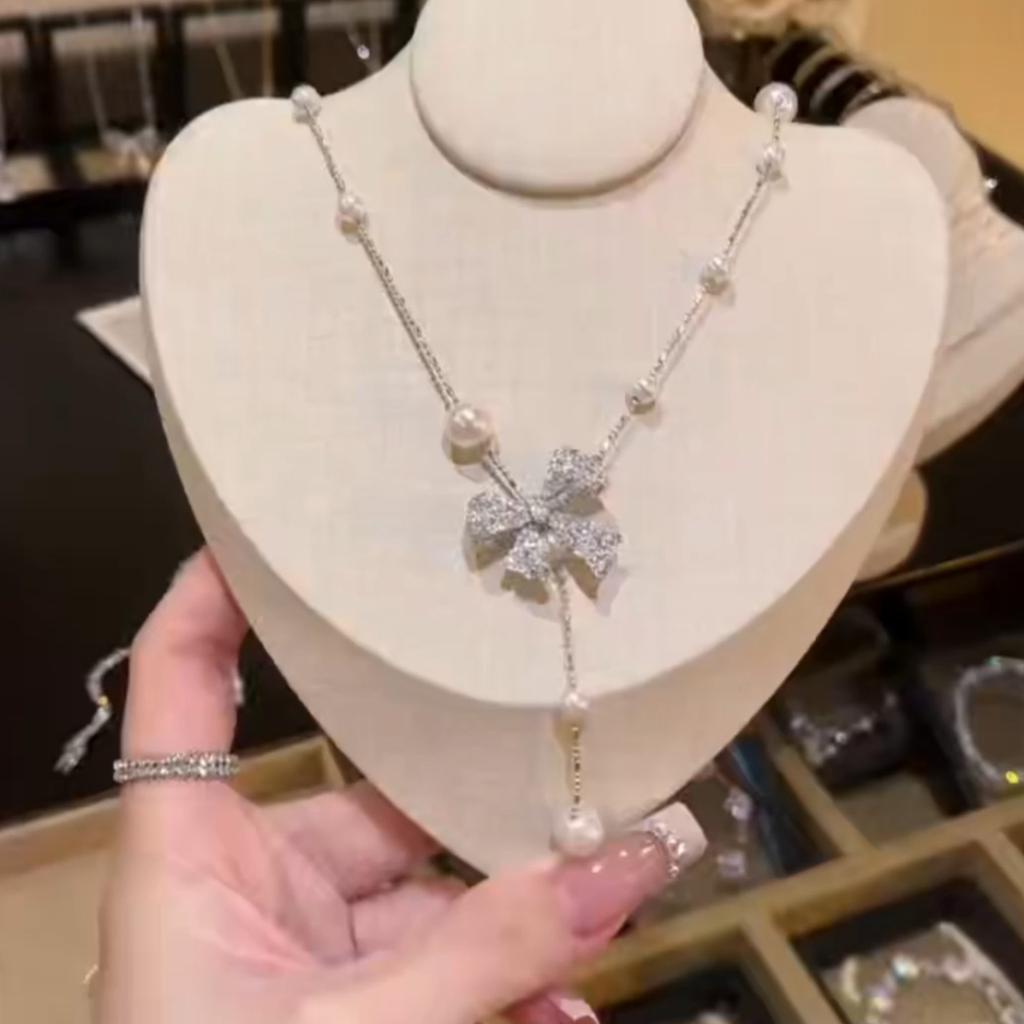 Heavy industry flash zirconium butterfly pearl fringed niche design necklace Internet celebrity style collarbone chain sweet high sense neck chain