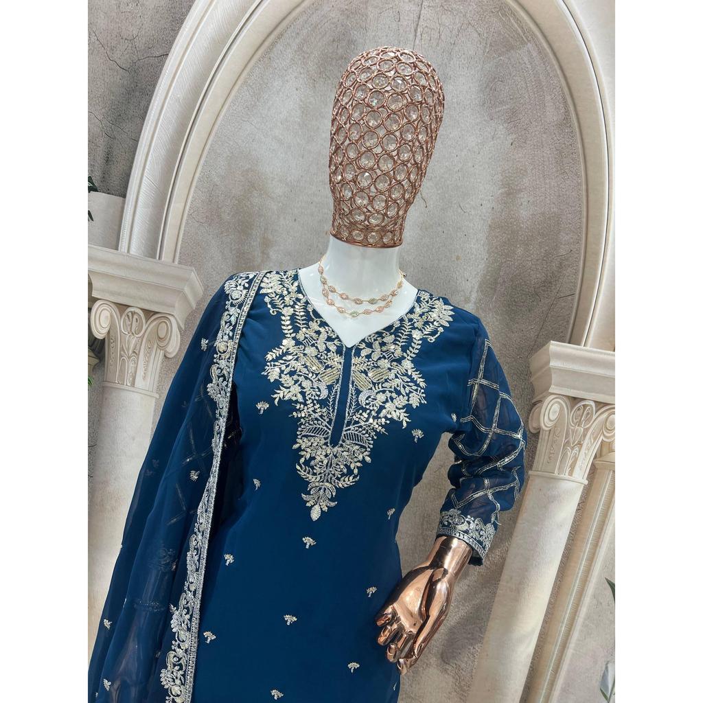 Представляем новый красивый костюмный набор и дупатту