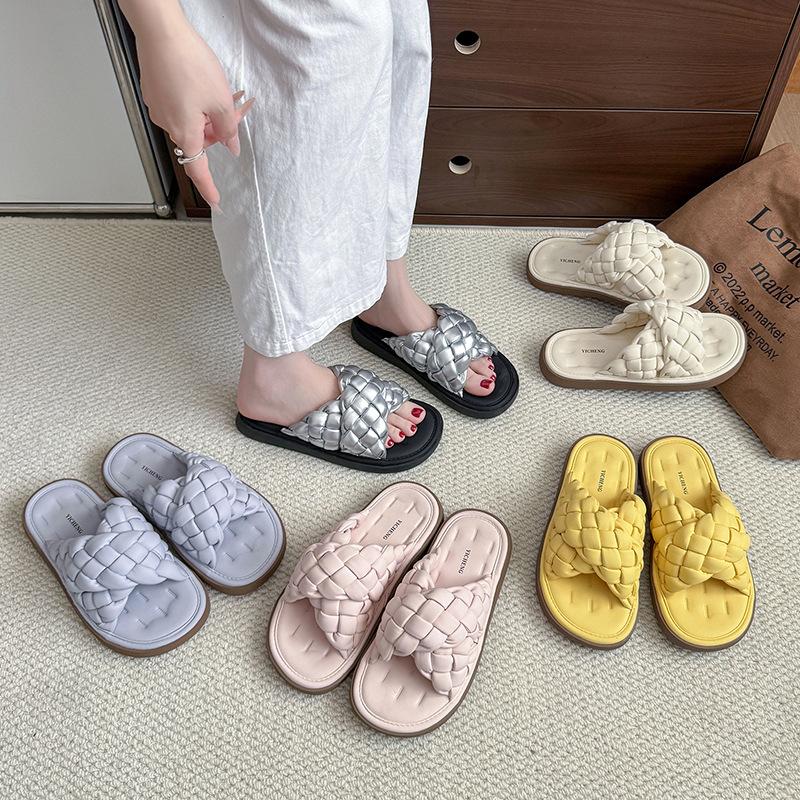 Новая летняя вафельная корейская версия односложных сандалий для женщин, модные и универсальные повседневные нескользящие классные тапочки для девочек