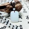 Унисекс кулон-ожерелье Уши Пай: Стеклянный кулон Пин'ань Пай из имитации нефрита, Хэтяньский нефрит Синьцзяна