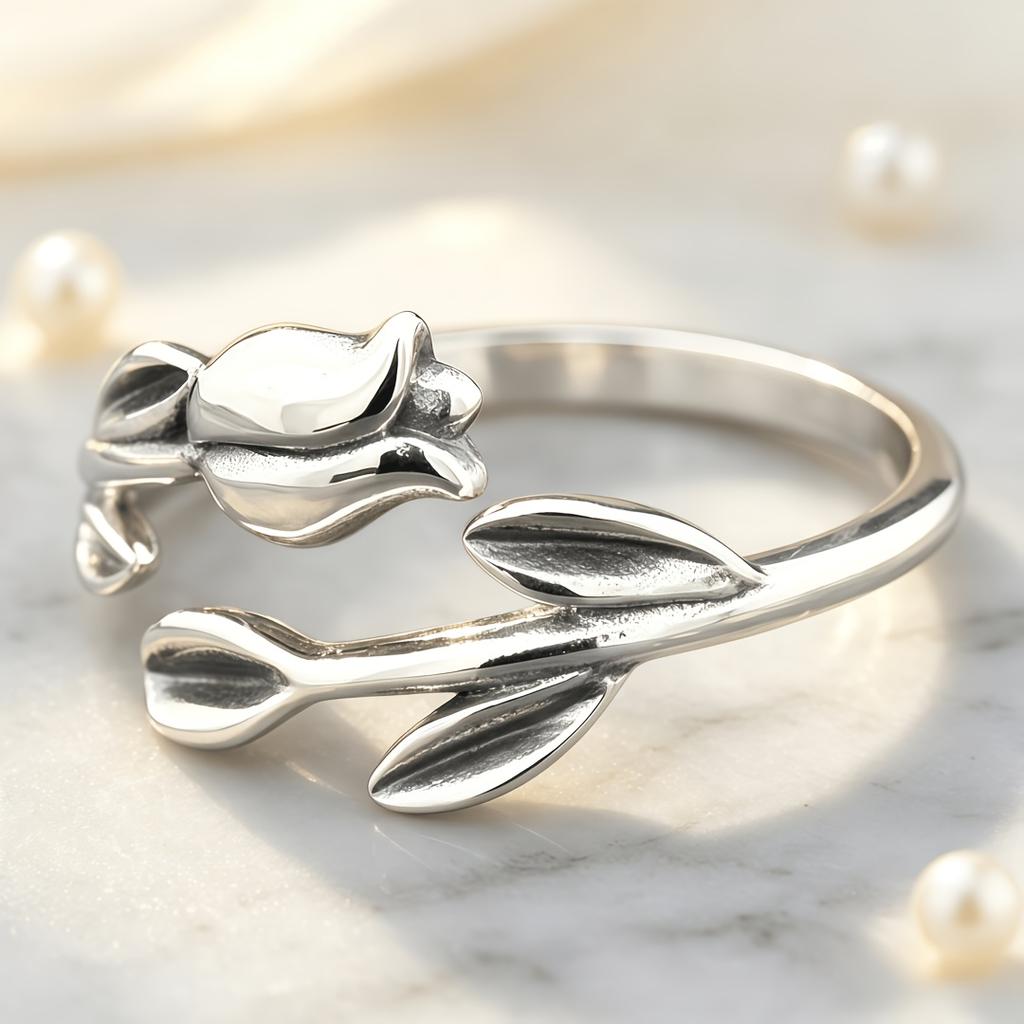 A vintage distressed tulip open ring Adjustable flower and leaf ring Artistic, niche, fresh women's floral decorative ring