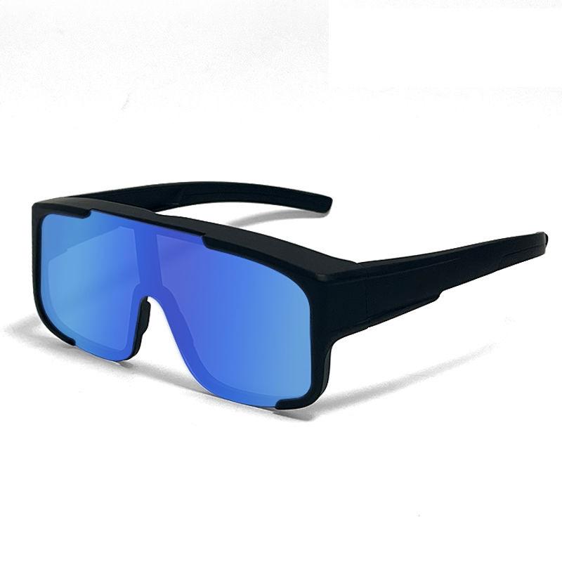 Color-changing cycling glasses for day and night use, suitable for outdoor activities like mountain climbing and running, can be worn over
